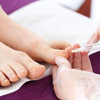 toe being injected